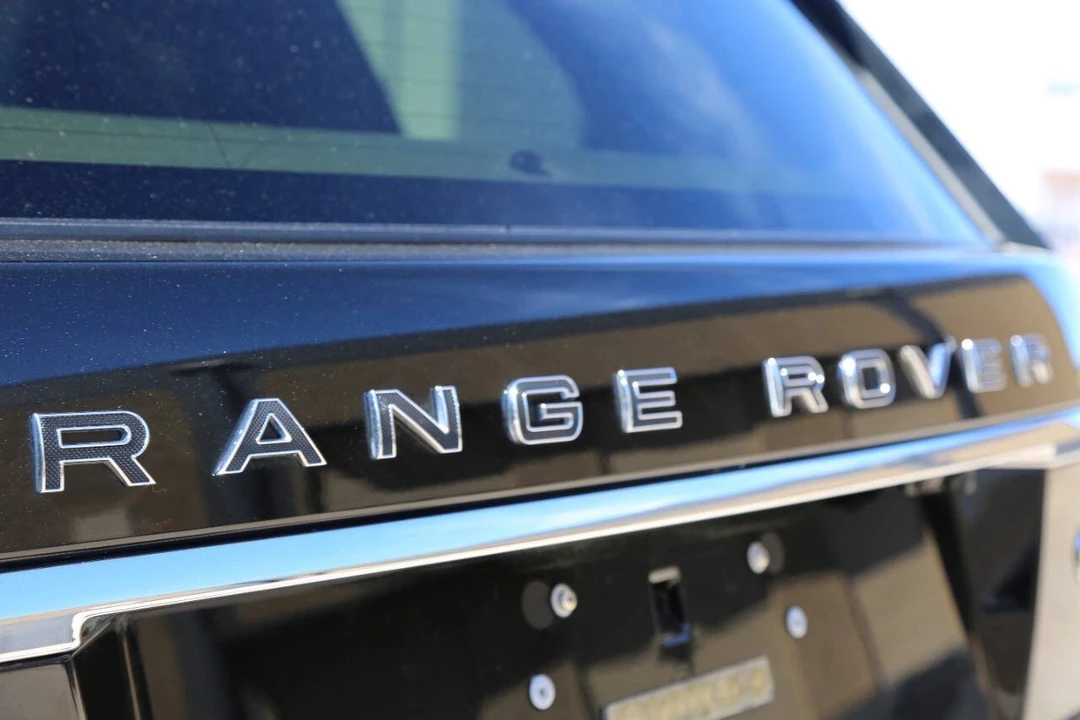 2019 Land Rover Range Rover L405 - Image 2 of 21