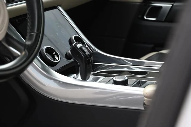 2019 Land Rover Range Rover Sport L494 - Image 14 of 24