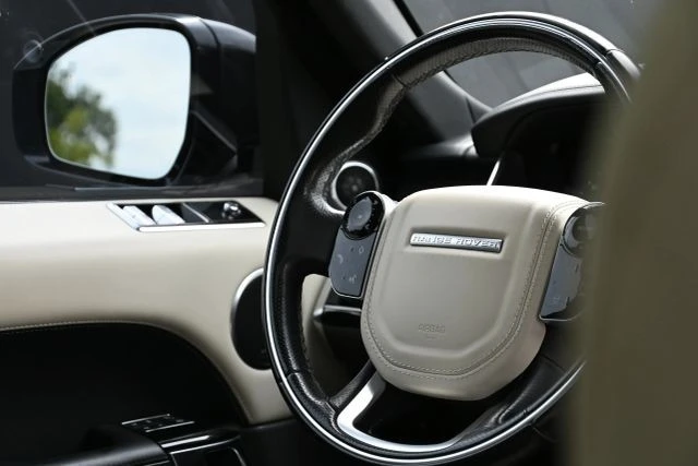 2019 Land Rover Range Rover Sport L494 - Image 12 of 24