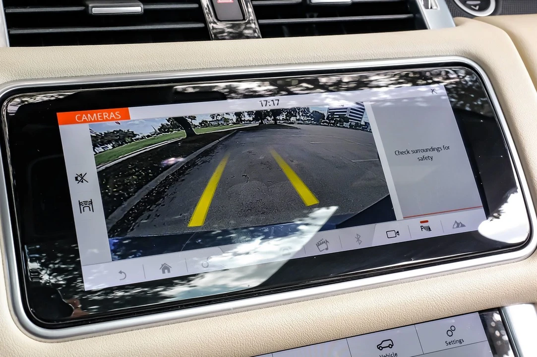 2019 Land Rover Range Rover Sport L494 - Image 21 of 31
