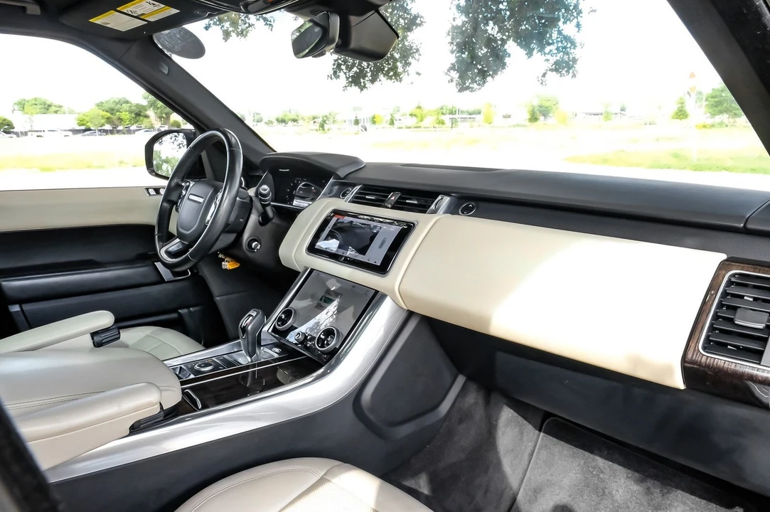 2019 Land Rover Range Rover Sport L494 - Image 12 of 31
