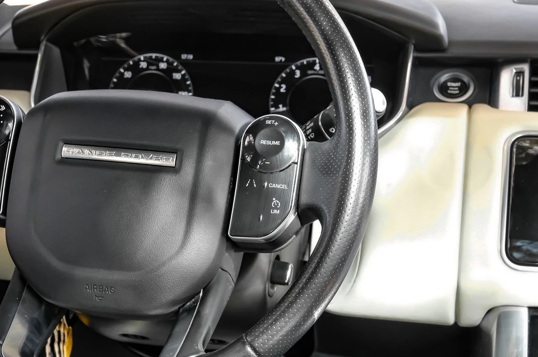 2019 Land Rover Range Rover Sport L494 - Image 17 of 31