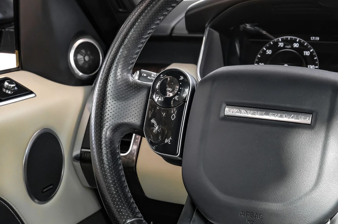 2019 Land Rover Range Rover Sport L494 - Image 16 of 31