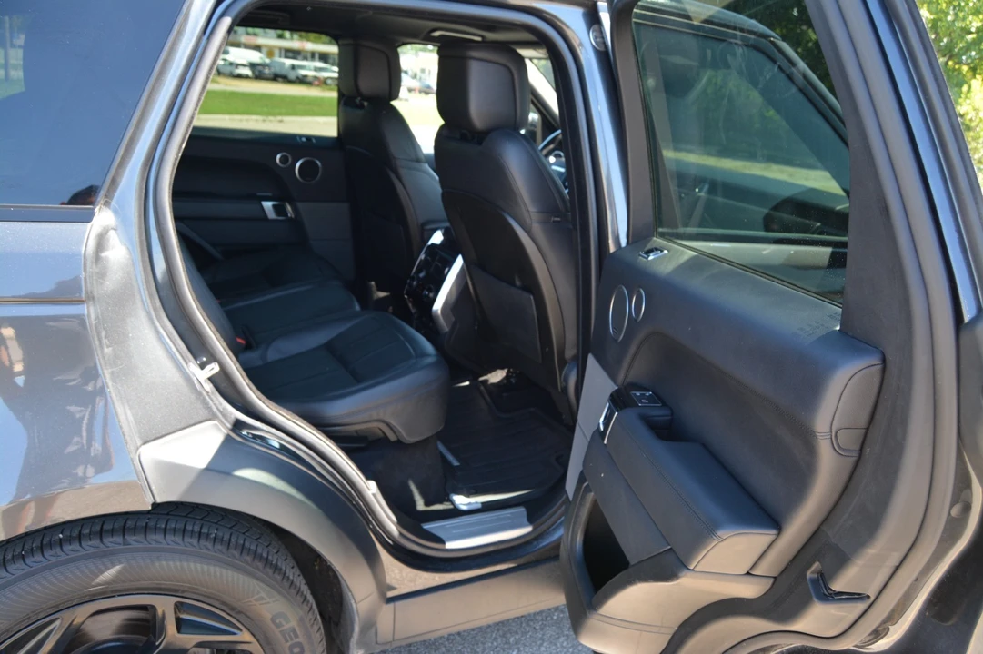 2019 Land Rover Range Rover Sport L494 - Image 17 of 26