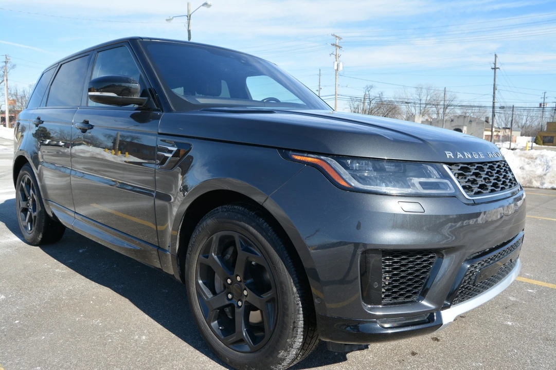 2019 Land Rover - Image 9 of 28