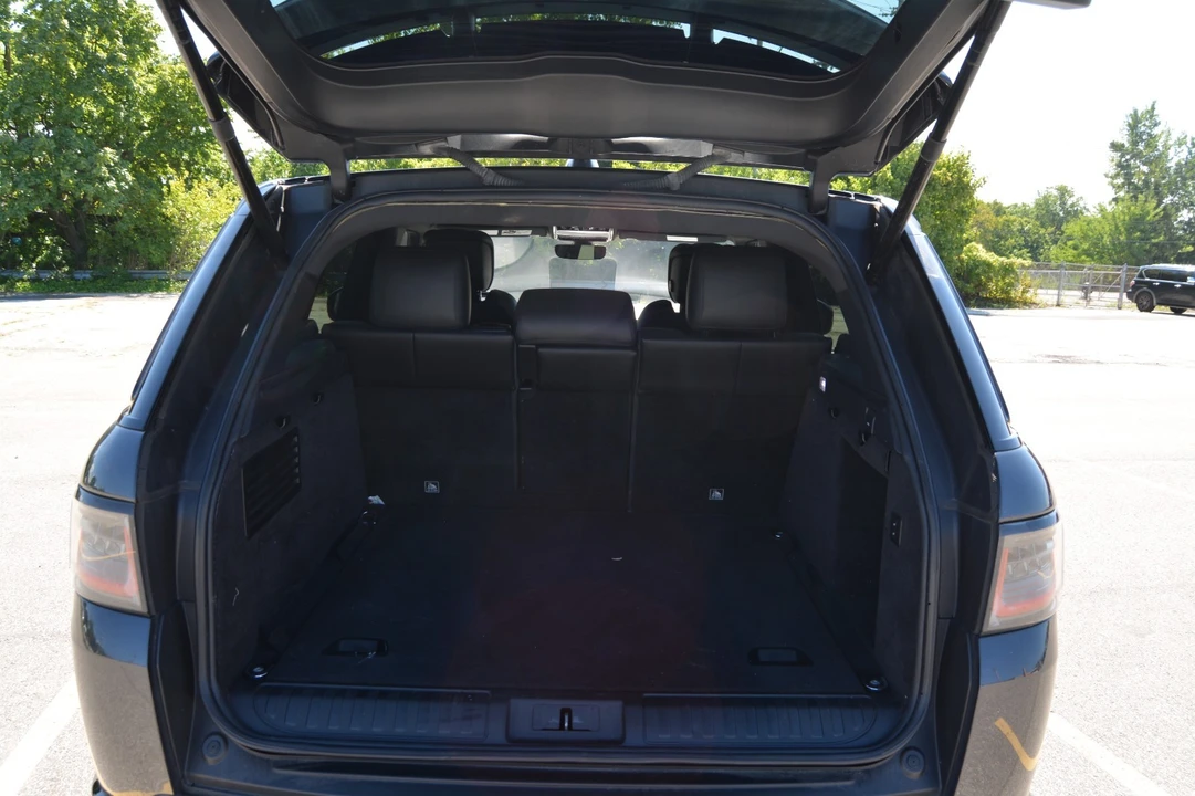 2019 Land Rover Range Rover Sport L494 - Image 16 of 26