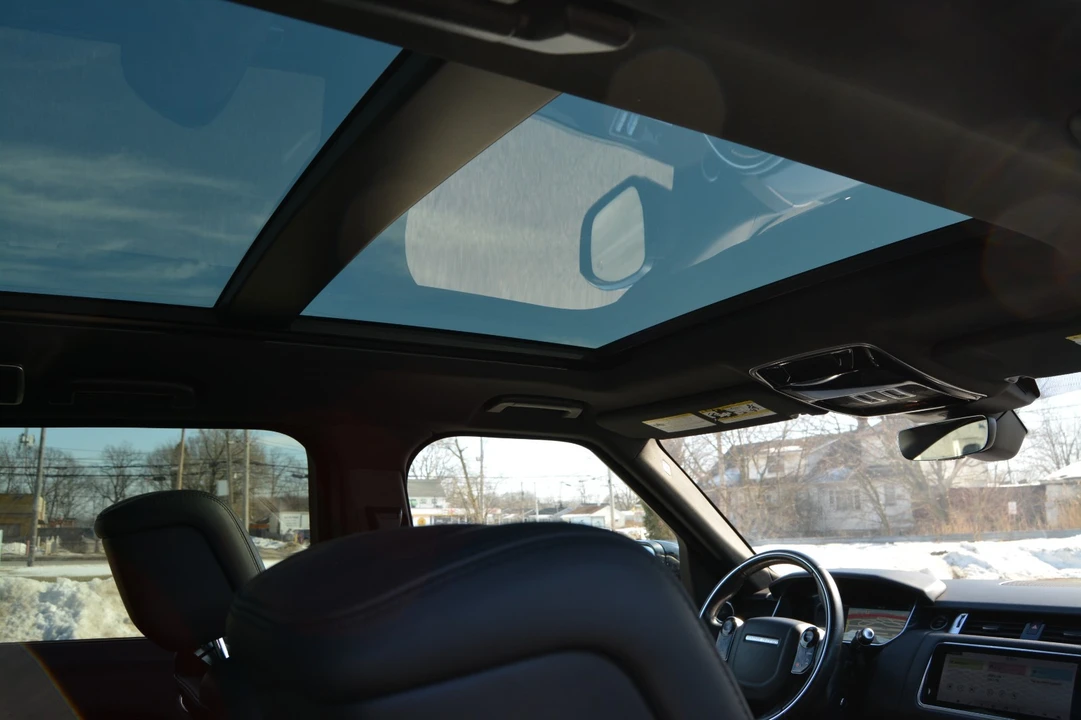 2019 Land Rover - Image 28 of 28