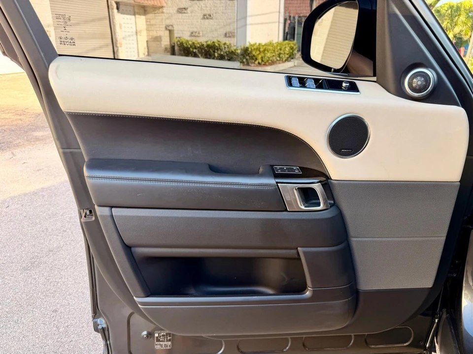 2019 Land Rover Range Rover Sport L494 - Image 26 of 31