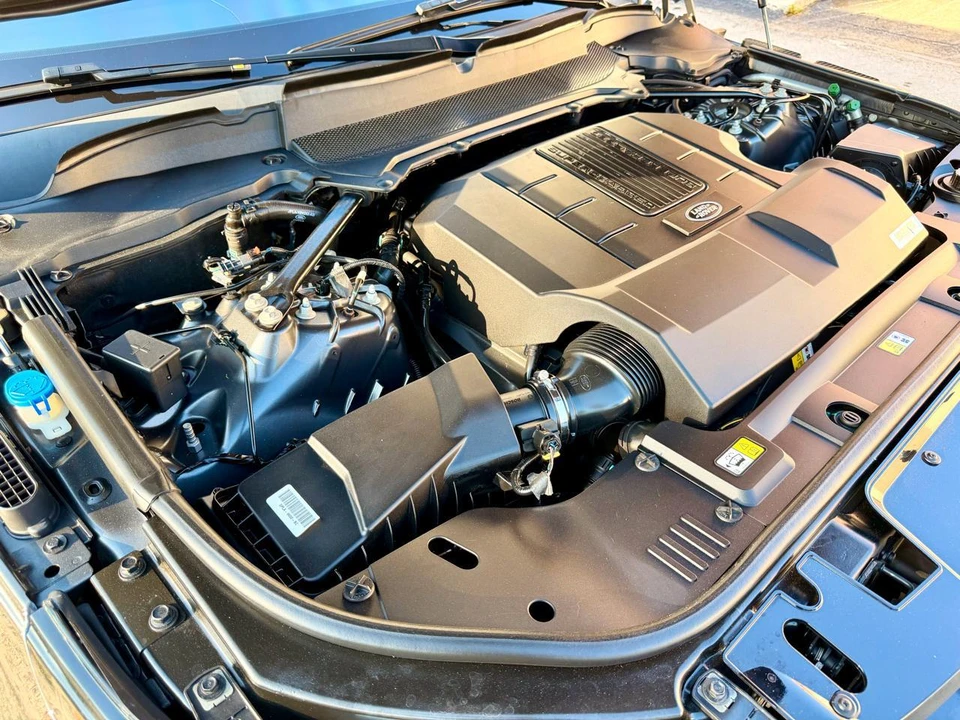 2019 Land Rover Range Rover Sport L494 - Image 16 of 31