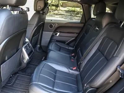 2019 Land Rover - Image 16 of 24