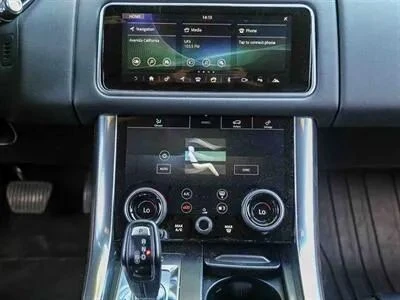 2019 Land Rover - Image 18 of 24