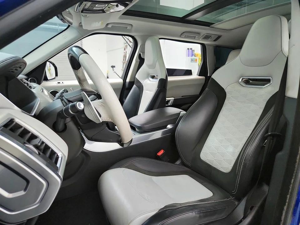 2019 Land Rover Range Rover Sport SVR L494 - Image 14 of 31