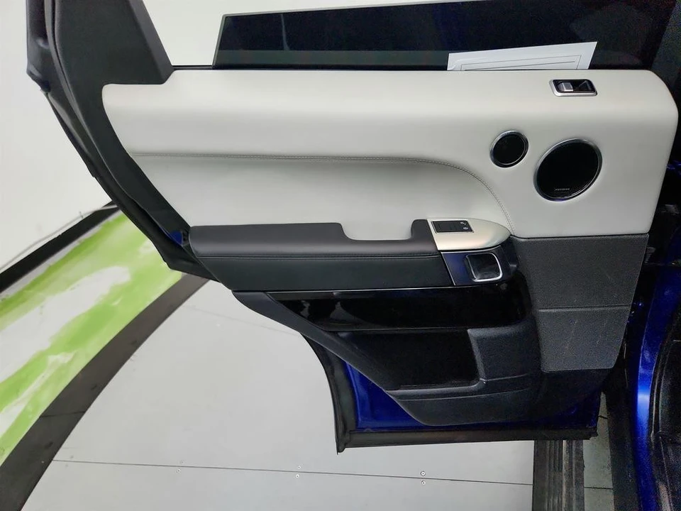 2019 Land Rover Range Rover Sport SVR L494 - Image 26 of 31