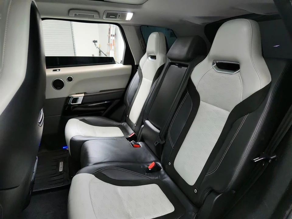 2019 Land Rover Range Rover Sport SVR L494 - Image 25 of 31