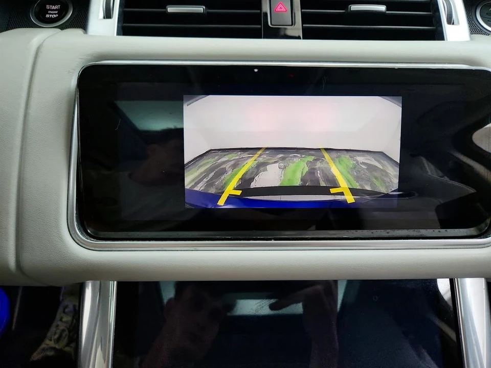 2019 Land Rover - Image 20 of 31