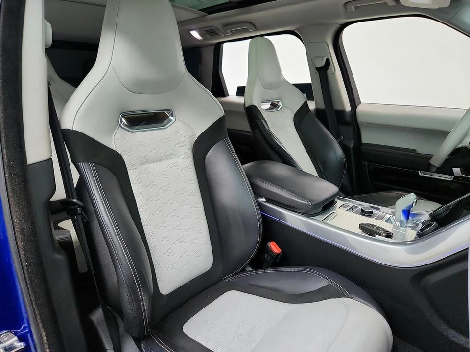 2019 Land Rover - Image 28 of 31