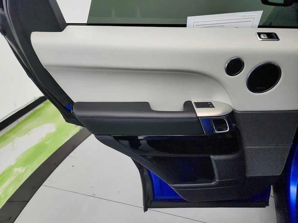2019 Land Rover - Image 25 of 31