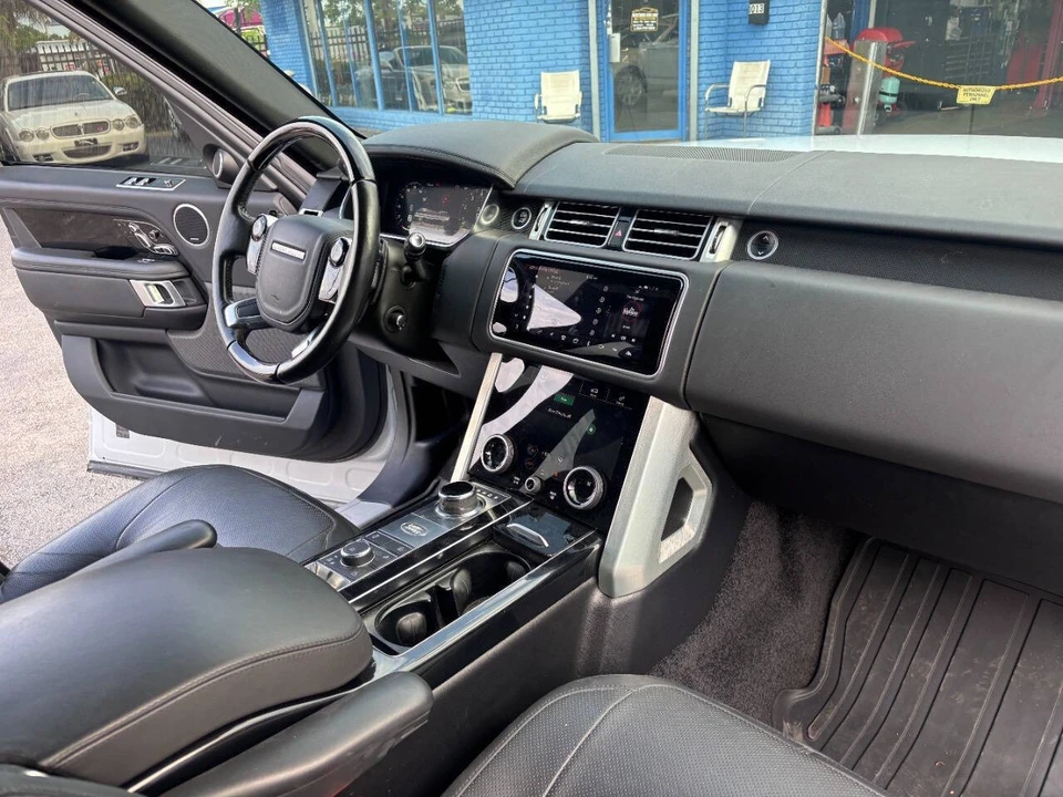 2019 Land Rover Range Rover L405 - Image 15 of 17