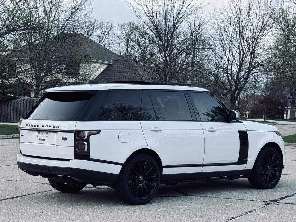 2019 Land Rover Range Rover L405 - Image 17 of 31