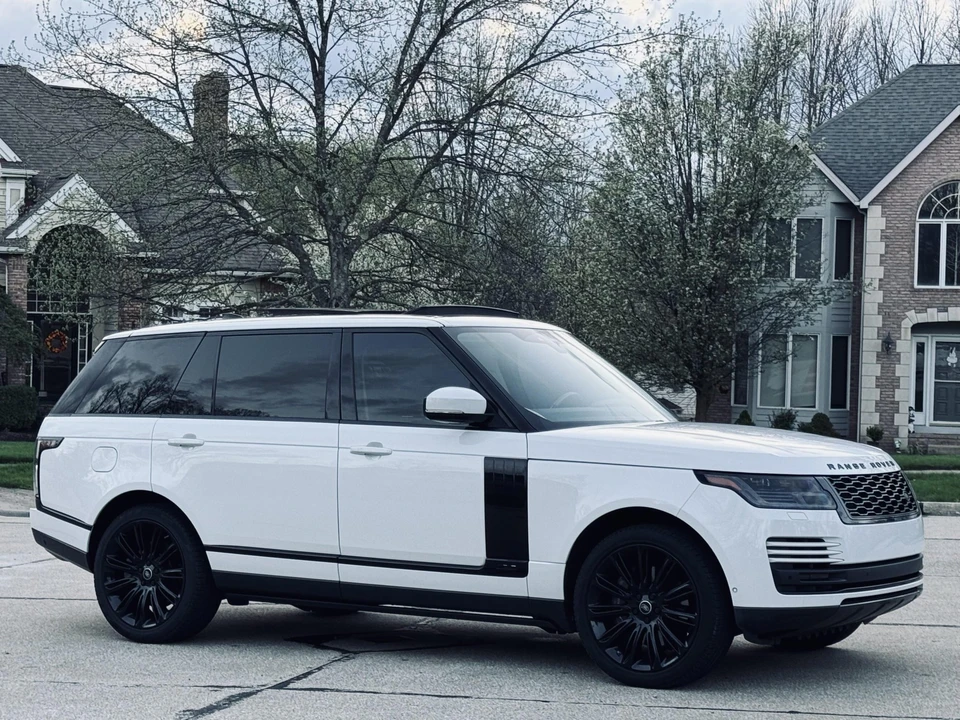 2019 Land Rover Range Rover L405 - Image 11 of 31