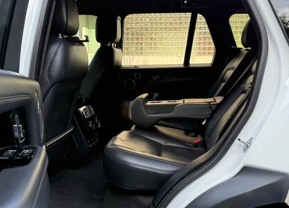 2019 Land Rover Range Rover L405 - Image 9 of 16