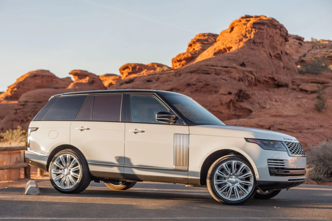 2019 Land Rover Range Rover L405 - Image 9 of 21
