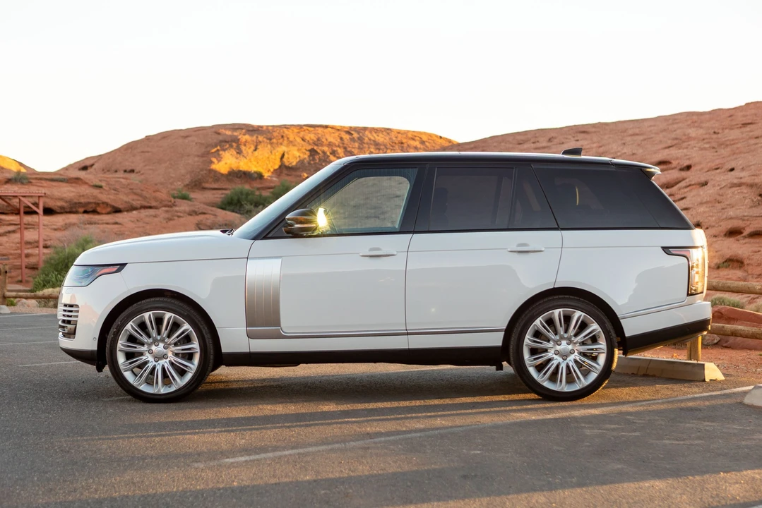 2019 Land Rover Range Rover L405 - Image 4 of 21