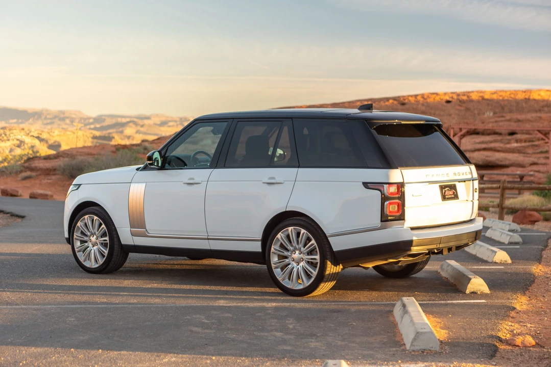 2019 Land Rover Range Rover L405 - Image 5 of 21