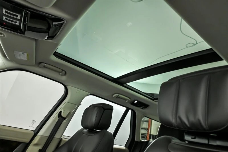 2019 Land Rover Range Rover L405 - Image 21 of 31