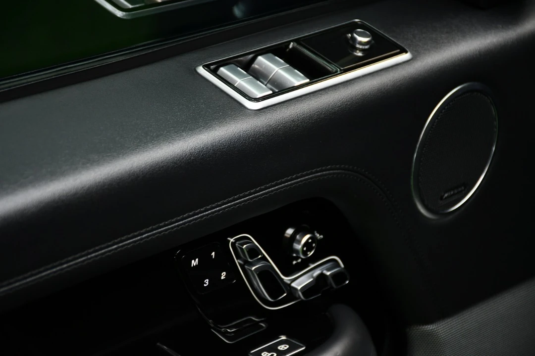 2019 Land Rover Range Rover L405 - Image 17 of 21