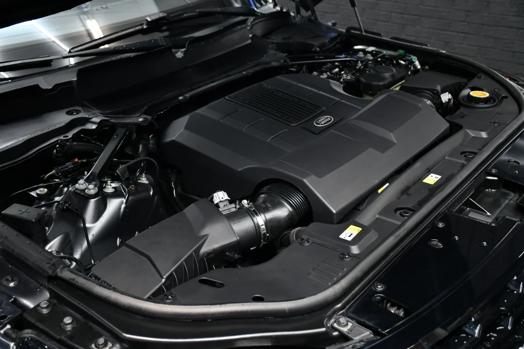 2019 Land Rover Range Rover L405 - Image 13 of 21