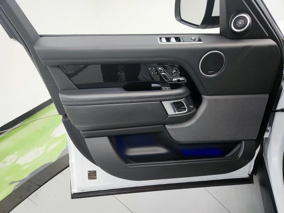 2019 Land Rover Range Rover L405 - Image 24 of 31
