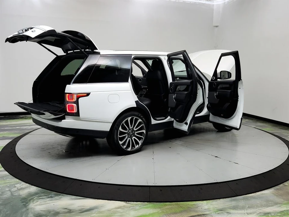 2019 Land Rover Range Rover L405 - Image 11 of 31