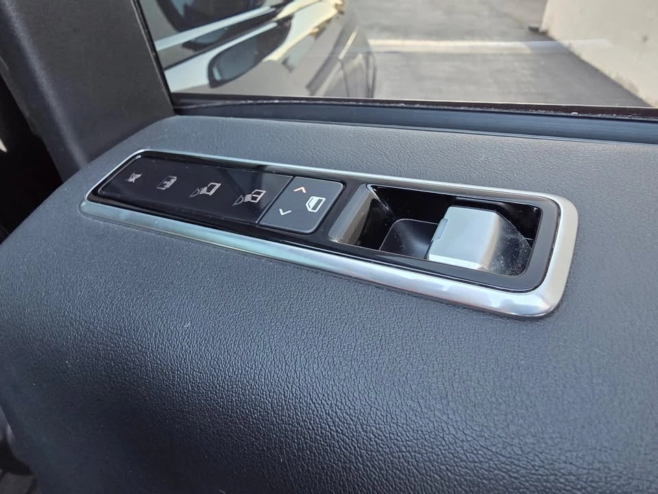 2019 Land Rover Range Rover L405 - Image 17 of 20