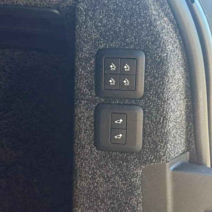 2019 Land Rover Range Rover L405 - Image 10 of 20
