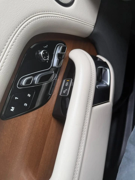 2019 Land Rover Range Rover L405 - Image 6 of 8