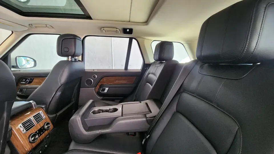 2019 Land Rover Range Rover L405 - Image 18 of 20