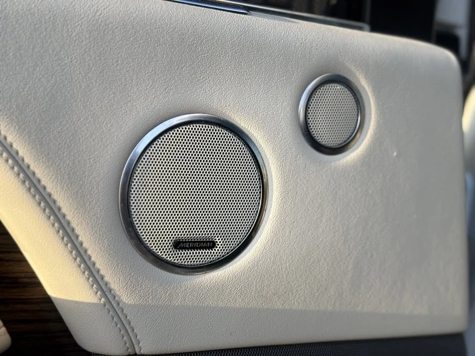 2019 Land Rover Range Rover L405 - Image 17 of 19