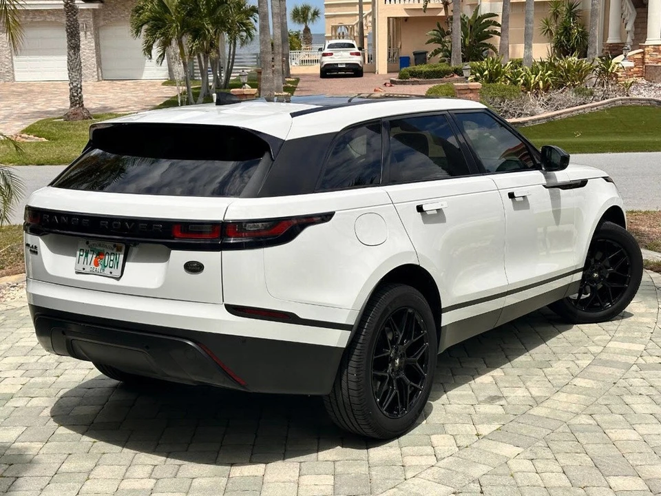 2019 Land Rover Range Rover Velar - Image 8 of 24