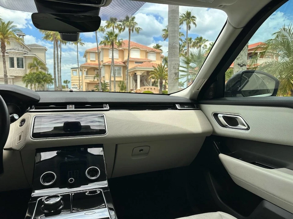 2019 Land Rover Range Rover Velar - Image 13 of 24