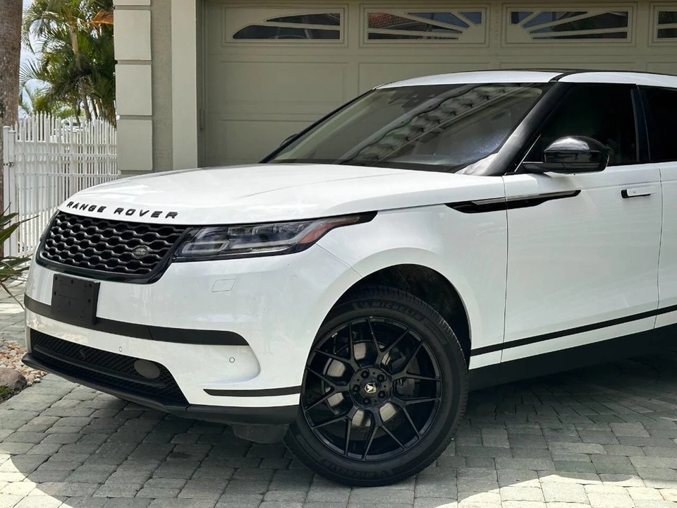 2019 Land Rover Range Rover Velar - Image 2 of 24