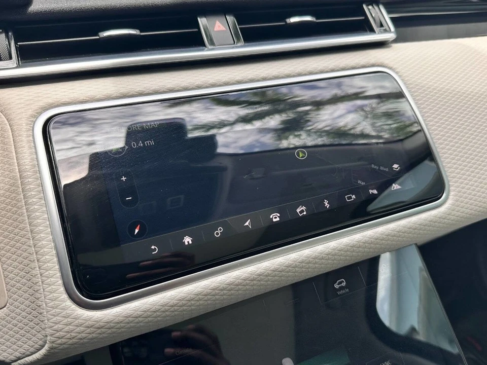 2019 Land Rover Range Rover Velar - Image 19 of 24