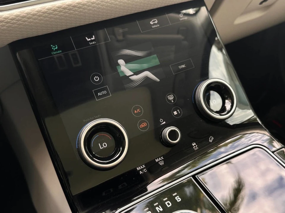 2019 Land Rover Range Rover Velar - Image 20 of 24