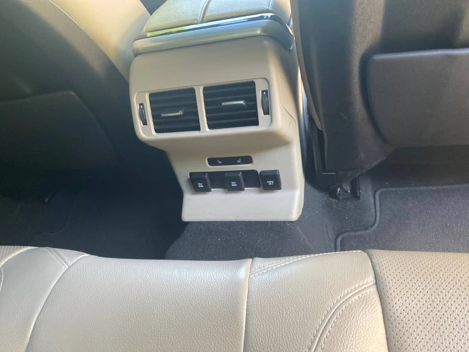 2019 Land Rover Range Rover Velar - Image 3 of 8