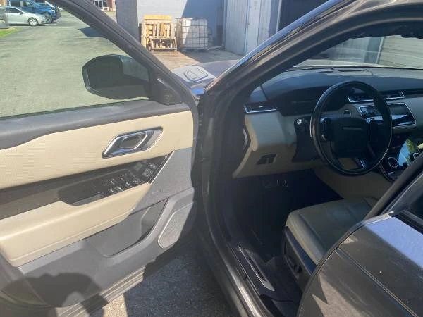 2019 Land Rover Range Rover Velar - Image 5 of 8