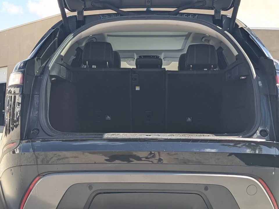 2019 Land Rover Range Rover Velar - Image 9 of 17