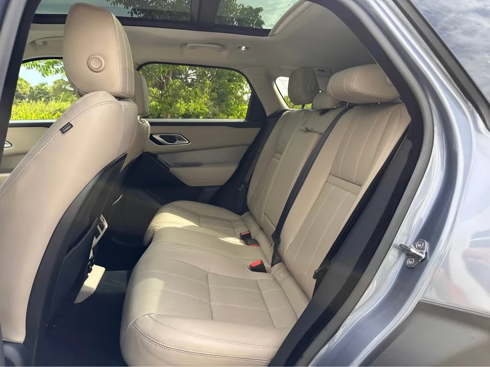 2019 Land Rover Range Rover Velar - Image 13 of 17
