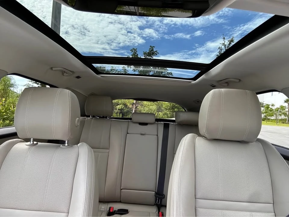 2019 Land Rover Range Rover Velar - Image 17 of 17
