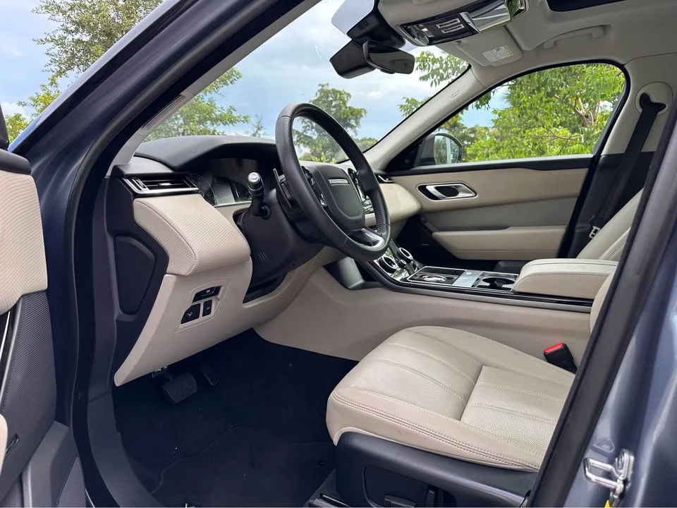 2019 Land Rover Range Rover Velar - Image 11 of 17