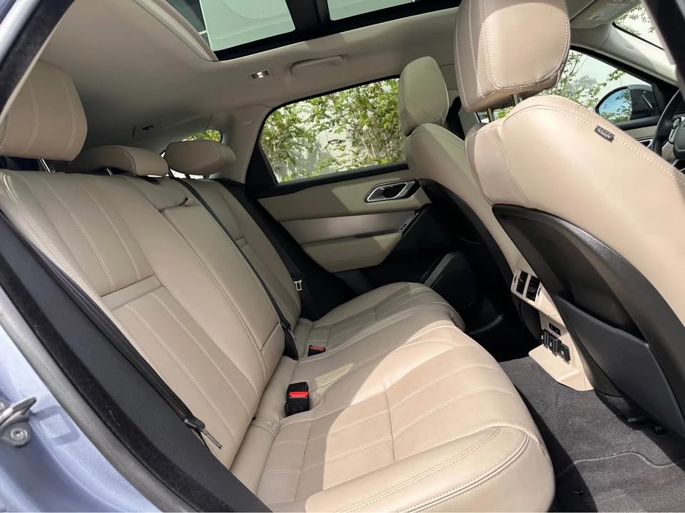 2019 Land Rover Range Rover Velar - Image 14 of 17